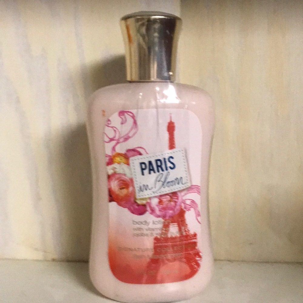 Brand new sealed vintage Paris in bloom bath and & body works lotion Shea rare